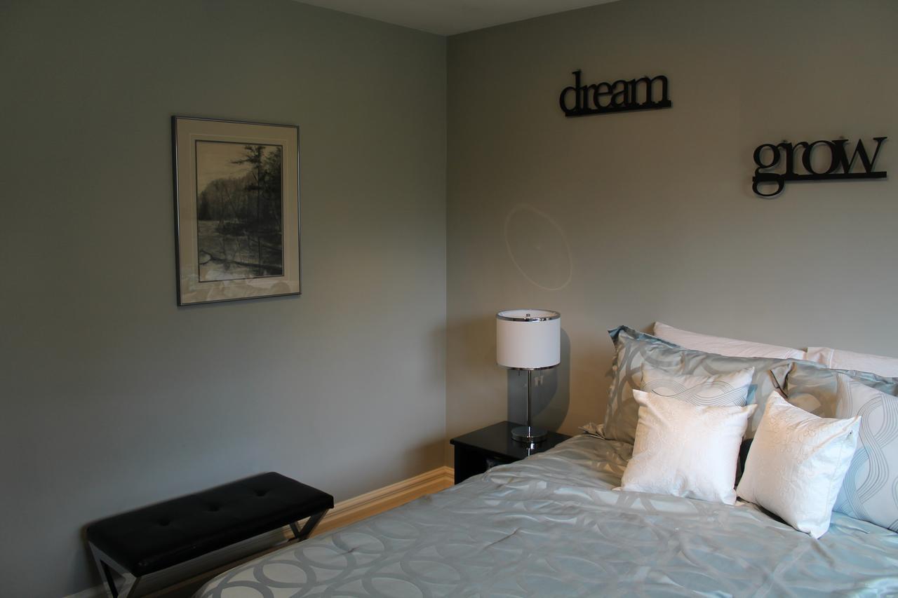 Water'S Edge B & B Oro-Medonte Exterior photo