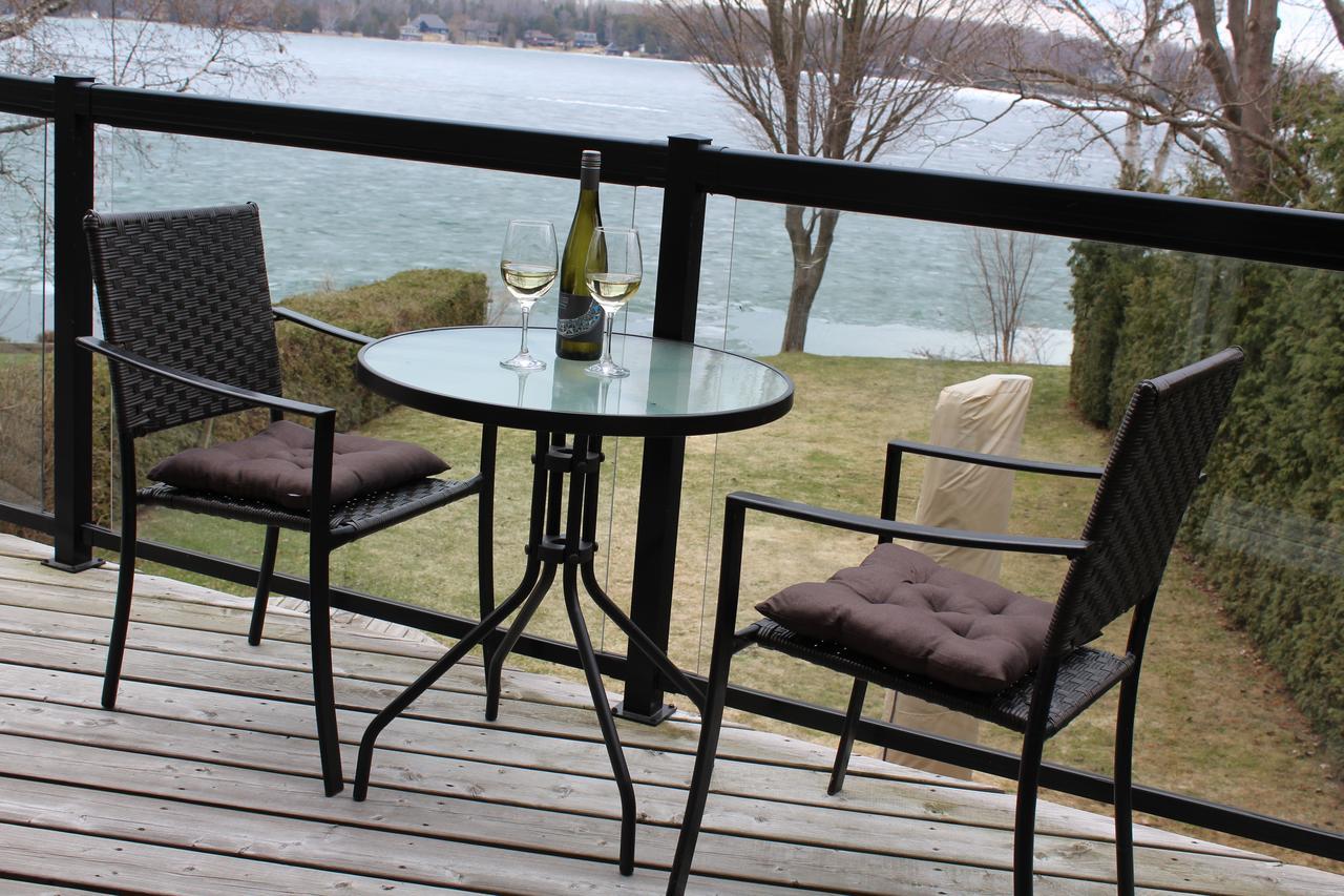 Water'S Edge B & B Oro-Medonte Exterior photo